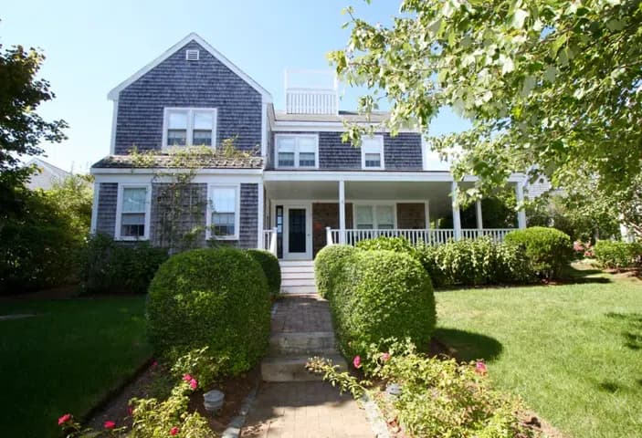 rental property in 3 Gardner Perry Lane