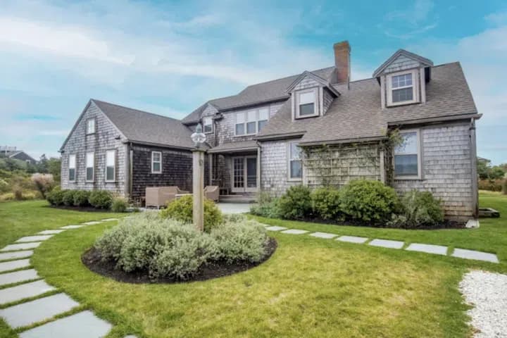 rental property in 10 Westerwyck Way