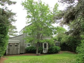 rental property in 54 Miacomet Avenue