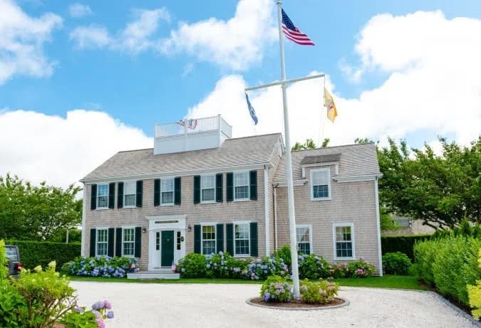 rental property in 72 Cliff Road