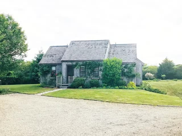 rental property in 2A Longwood Drive, Cottage