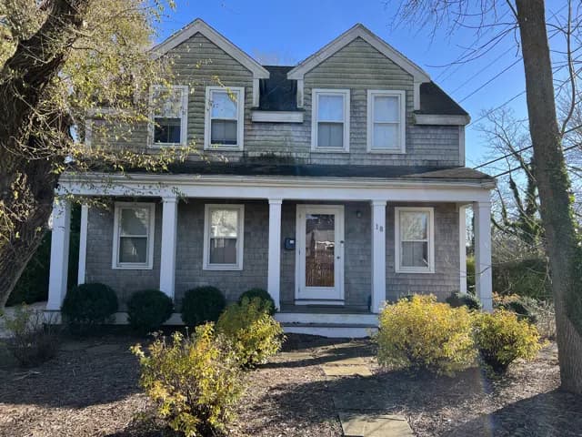 rental property in 18 Back Street