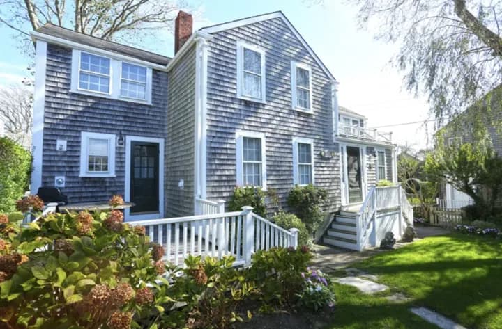 rental property in 7 Lyon Street