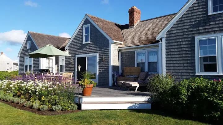 rental property in 50 Madequecham Valley Road