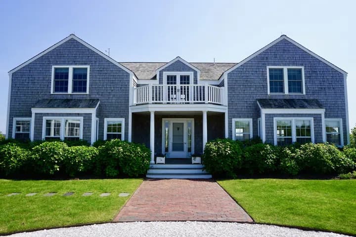 rental property in 11 North Pasture Lane