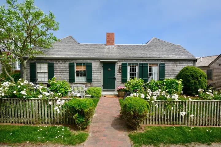 rental property in 9 Broadway