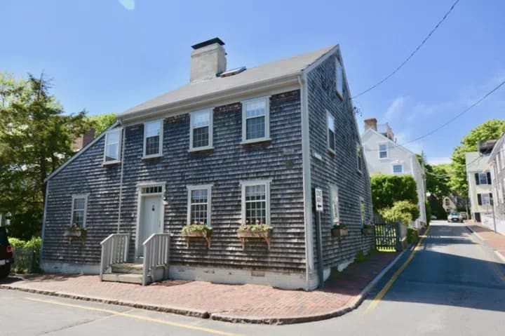 rental property in 19 Hussey Street