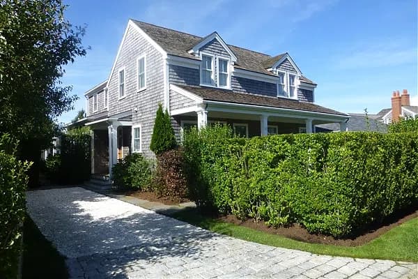rental property in 12 Highland Avenue