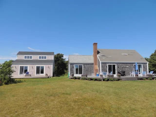 rental property in 29 Pochick Avenue