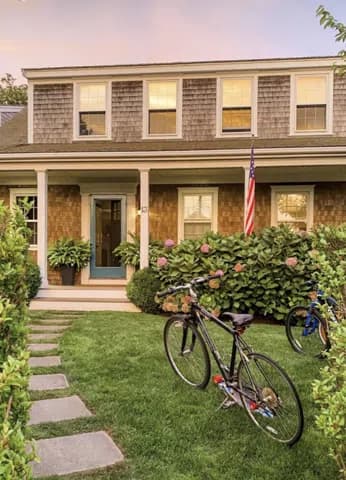 rental property in 13 New Lane