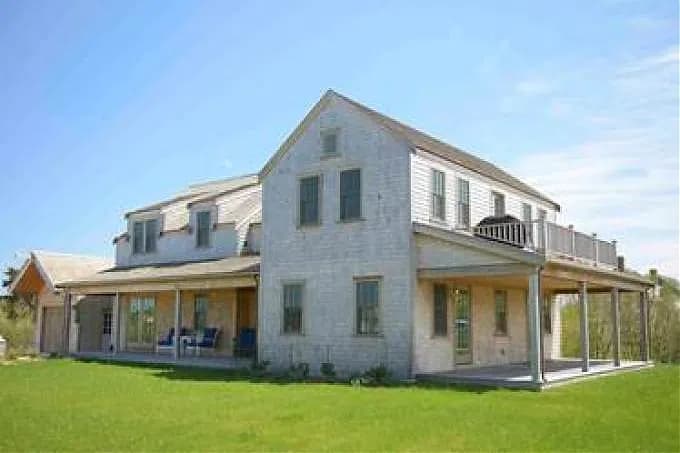 rental property in 21 Western Avenue