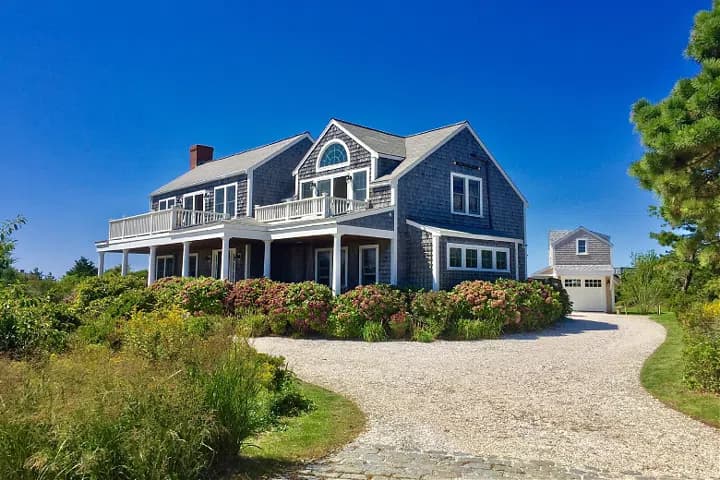 rental property in 9 Davis Lane