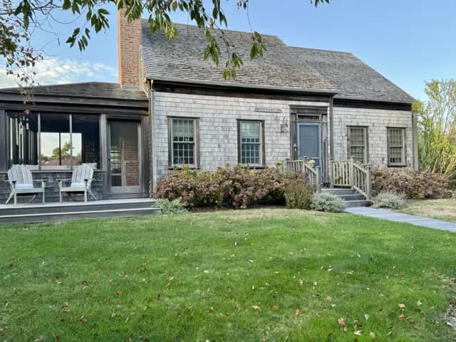 rental property in 39 Long Pond Drive