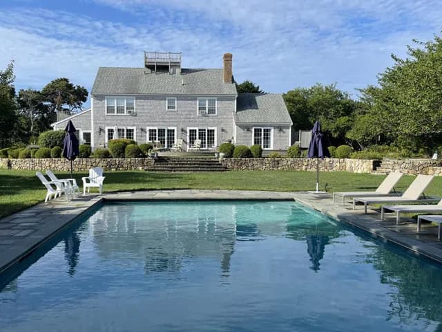 rental property in 26 Monohansett Road