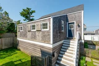 rental property in 15 Meader Street