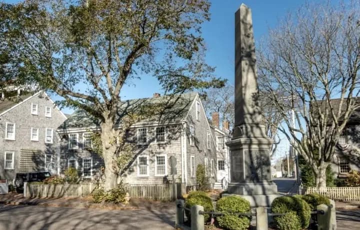 rental property in 107 Main Street