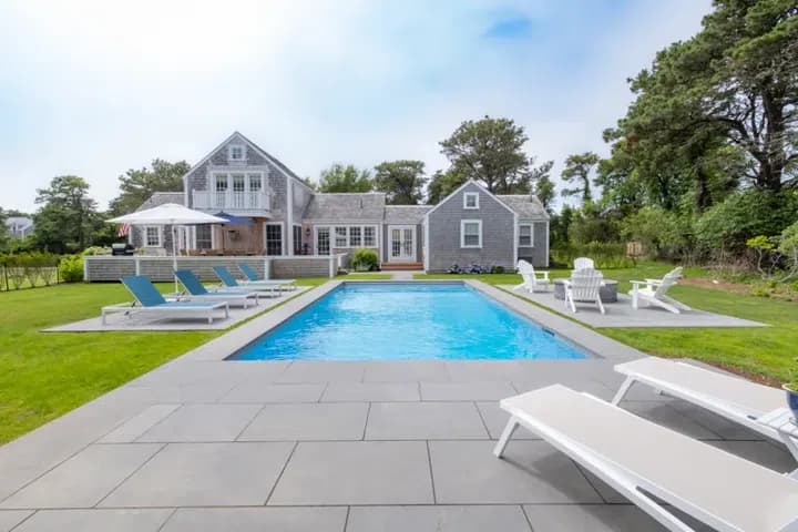 rental property in 26 Pine Crest Drive