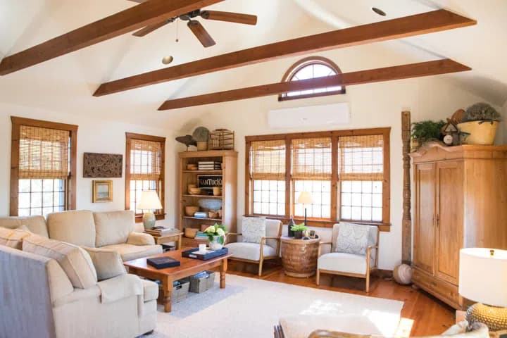 rental property in 27 Lyons Lane