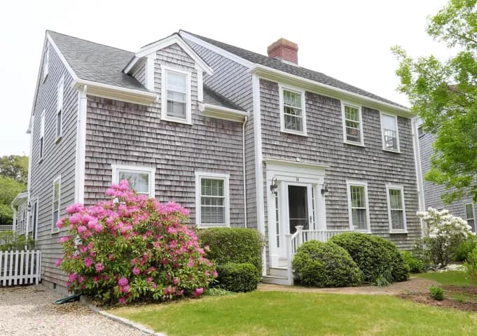 rental property in 14 Curlew Court