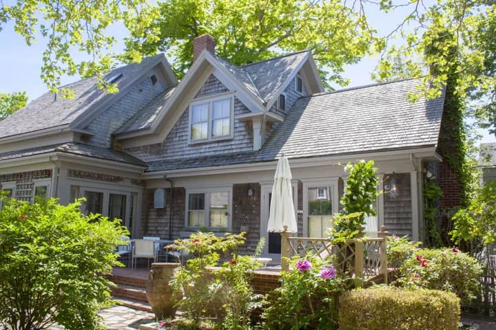 rental property in 9 Judith Chase Lane