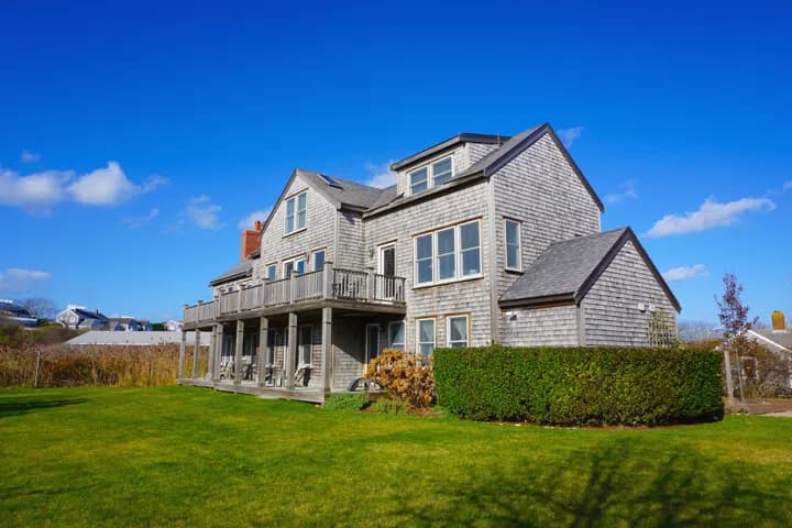 rental property in 26B North Beach Street