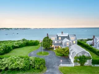 rental property in 52 Monomoy Road
