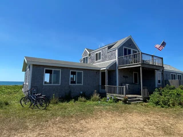 rental property in 20 Madequecham Valley Road - West House