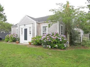 rental property in 1 Folger Lane