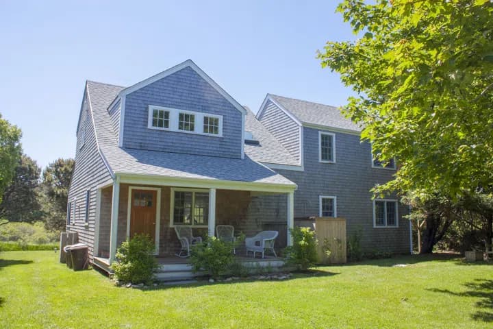 rental property in 68 Miacomet Avenue