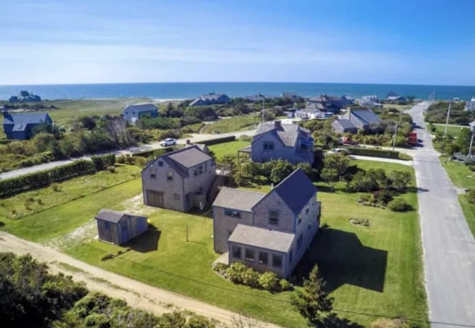 rental property in 321 Madaket Road
