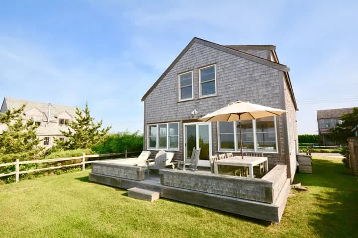 rental property in 24 Western Avenue