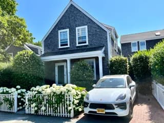 rental property in 3 Lowell Place