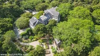 rental property in 15 Skyline Drive