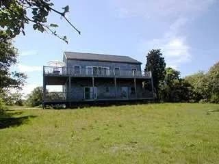 rental property in 334 1/2 Polpis Road