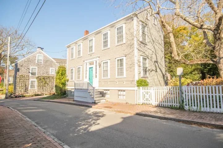 rental property in 23 Hussey Street