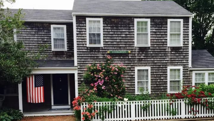 rental property in 20 Lily Street