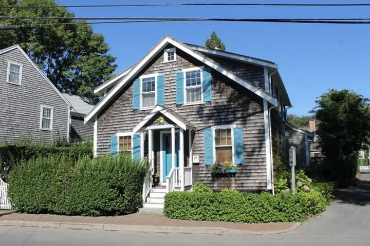 rental property in 30 Pleasant Street