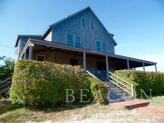 rental property in 30 Willard Street