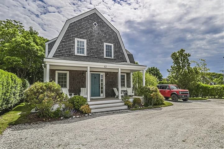 rental property in 62 Prospect Street