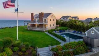 rental property in 1 Reeds Way