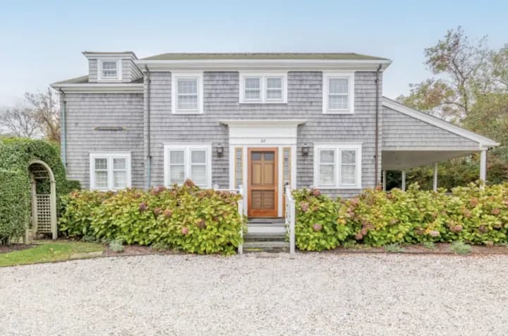 rental property in 28 Jefferson Avenue