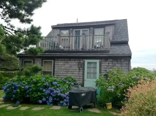 rental property in 11 Midland Ave