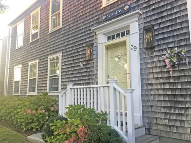 rental property in 39 Goldfinch Drive