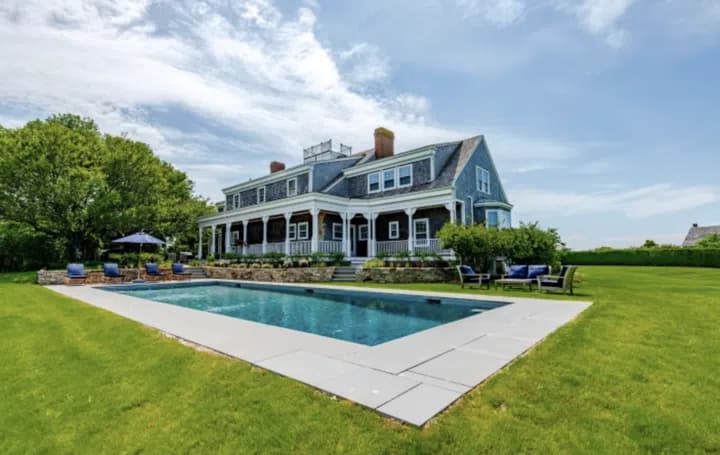 rental property in 45 Monomoy Road