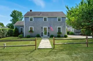 rental property in 2 The Grove