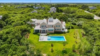 rental property in 11 Eel Point Road
