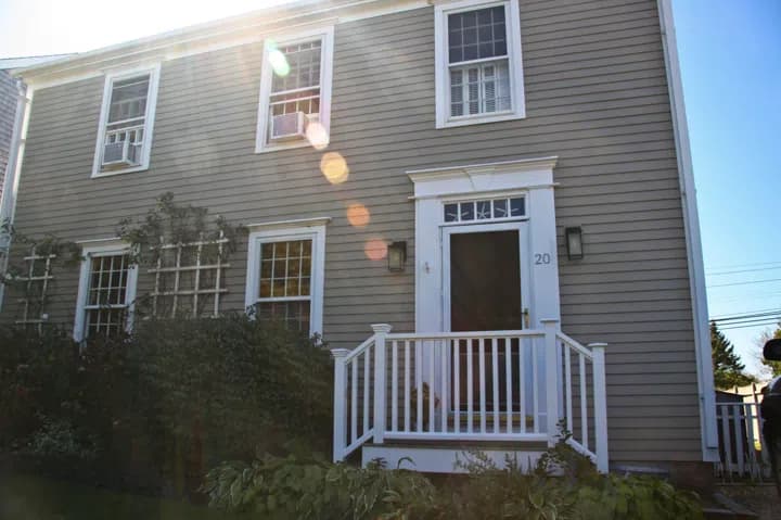 rental property in 20 Bluebird Lane