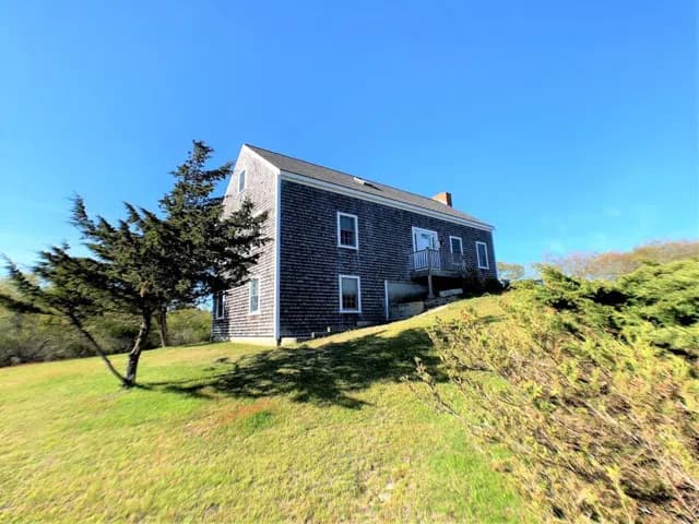 rental property in 15 Wannacomet Road