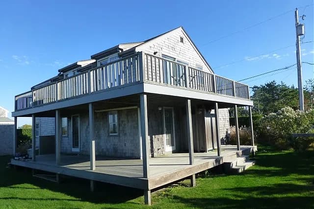 rental property in 11A Rhode Island Avenue