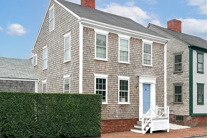 rental property in 72 Orange Street